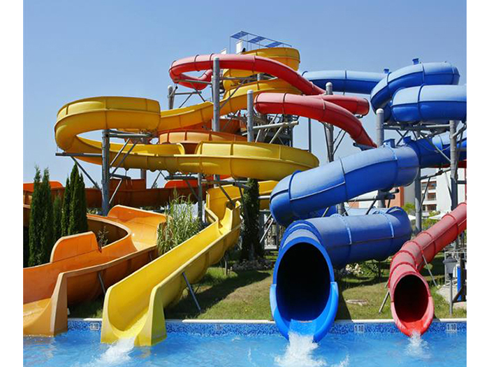 戶外水上樂園滑梯